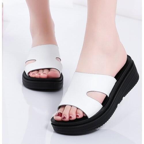 2021 Platform Flat Women Shoes Fashion Summer Roman Slippers Classic White Sandals New Slip on Comfort Open Toe Ladies Sandals