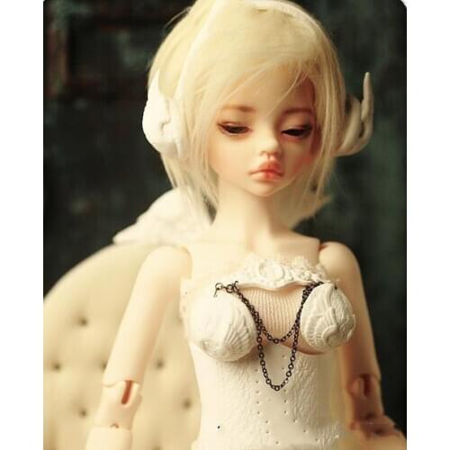 BJD Doll New 1/4 Girl - Larina Semi-closed eye Joint Doll Free Eyes
