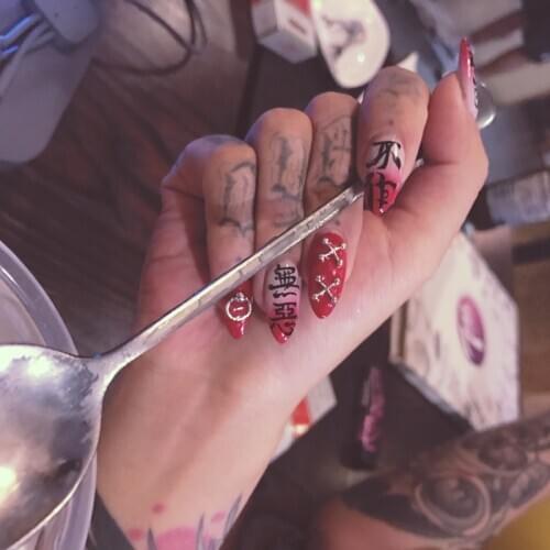 Harajuku style Korean gradual red pure color with written words false nails cute fake nails lady full nail tips middel-long size