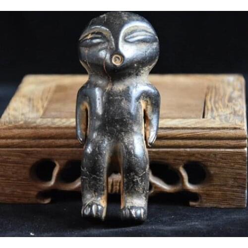 China Hongshan Jade Culture Archaize Absorbable Magnetic Black Iron Meteorite Sculpture Alien Statue