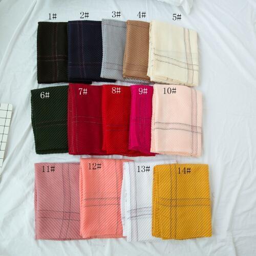 2018 New Fashion Stripe Lurex Ripple Scarves And Shawls Crumple Plain Scarf Muffler Wrinkle Wraps Hijab 14 Color Free Shipping