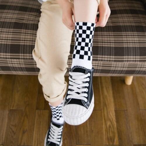 Fashion Check Socks Korea Harajuku Street Fashion Women Skateboard Socks Hip Hop Geometric Checkerboard Hip Hop Socks for Girls