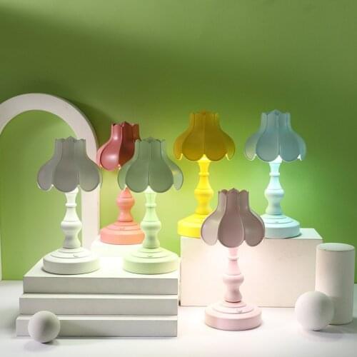 USB Rechargeable Desk Student Writing Nightlight Dormitory Mini Bedside Bedroom Table Lamp LED Lotus Table Lamp Decoration