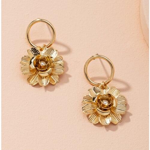 New Gold Color Flower Drop Earrings For Women Alloy Bohemian Wedding Fashion Statement Earrings Vintage Jewelry