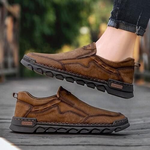 Hot Sale Mens Leather Shoes Outdoor Non-slip Mens Casual Shoes Slip-on Mens Moccasins Loafers Non-slip Men Driving Shoes