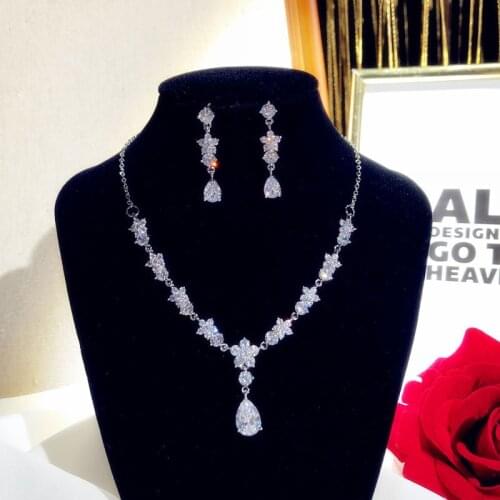 CC Bridal Jewelry Sets Necklace Stud Earrings for Women 925 Sterling Silver Wedding Accessory Water Drop Shine Crystal CCAS217