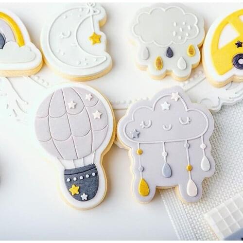Cute Clouds Rainbow Animal Embossed Mold Moon Star Bear Cookie Cutter Stamp Dinosaur Cookie Cutters Fondant Cake Decorating Tool