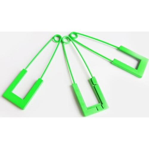 10Pcs /Lot Clothing Decoration Pin Buckle Color Accessory Label Hanging Pin Wholesale Metal Badge