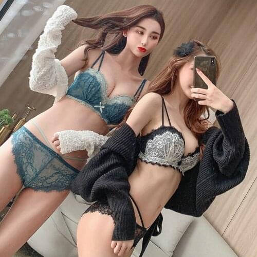 Exquisite hit color, sexy, lace active latex no steel ring deep V gathered palm massage cup mid-thick bra