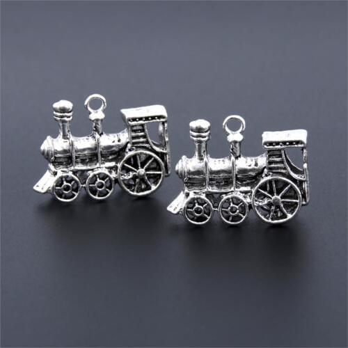 3Pcs Silver Color 3D Locomotive Train Charms Car Pendant Finding Children Toy Keychain Jewelry Wholesale 28X18mm A3183