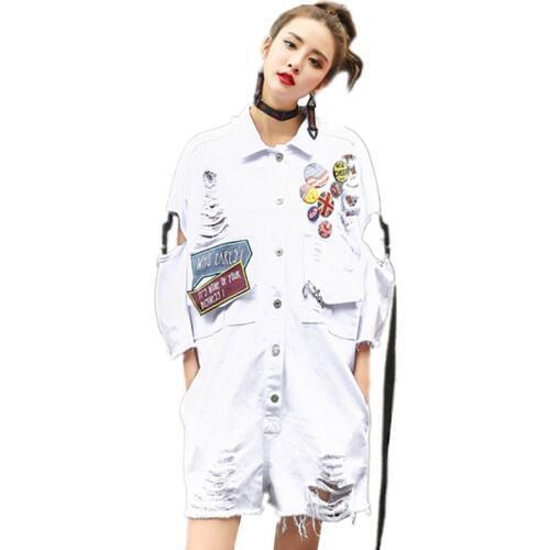 2018 Women Summer White Denim Short Sleeve Playsuits Female Fashion Letter Print Badge Hole Rompers Casual Loose Jumpsuits Z221