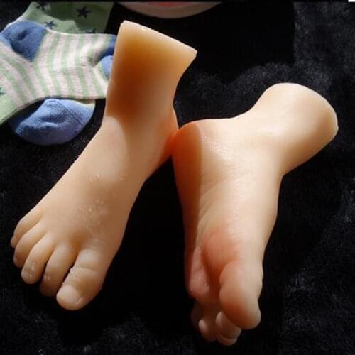 1pair 12CM Real Child Foot mannequin Doll Blood vesse Silicone Photography Silk Stockings Jewelry Model soft Silica gel C745