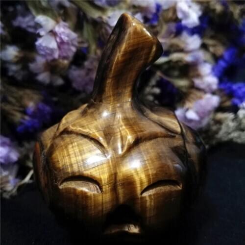 Popular Halloween gifts for children: Reiki healing crystal pumpkins, crystal skulls, mineral gems, energy decorations, ghosts