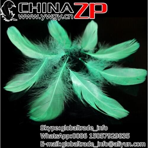 Top Class Plumage Exporting CHINAZP Factory 500pcs/lot Beautiful Dyed Mint Green Goose Nagoire Loose Feathers