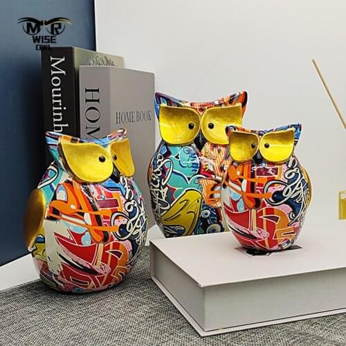 Resin Cute Owl Statue Creative Animal Figurines for Interior Balcony Office Ornaments Living Room Desktop Decoration Home Decor