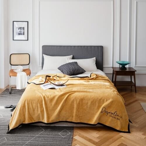 GFLUTOSE HOME TEXTILE Fleece Blankets On The Sofa