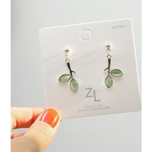 Punk Girl Earrings 2020 Fashion New Temperament Simple Forest Branches Green Leaves Small Fresh Earrings Women Hypoallergenic