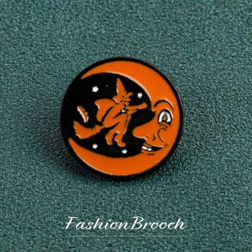 Halloween Ghost Witch Moon Brooch Pin Moon Badge Custom Brooches Lapel Pin Jeans Shirt Bag Cute Animal Jewelry Gift DIY Decorate