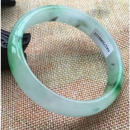 Certified (Grade A)100% Natural Green Jadeite JADE Bracelet Bangle (Certificate delivery)