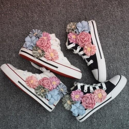Childrens shoes autumn 2019 South Korean parent child three dimensional flower girl middle top canvas shoes sports shoes casual