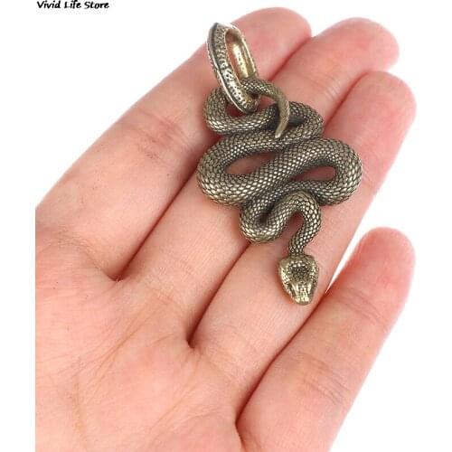 New Fashion Brass Metal Snake Shape Keychain Shape Handmade Key Ring Tool Cobra Animal Key Multitool Hand Bag Pendant