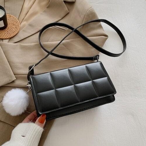 Fashion small bag woman bag 2020 autumn and winter new simple and cute small square bag versatile one-shoulder messenger bag