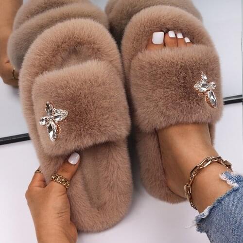 Fur Slides Women Fluffy Slippers Flat Flip Flops Plush Faux Fur Sandals Female Platform Indoor Slippers Fuzzy Soft Winter Shoes
