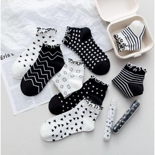 Women Socks Spring New Fashion Ankle Socks Girls Cotton Women Fashion Lace Striped Casual Socks Lady Ankle Girl Short Socks Cute