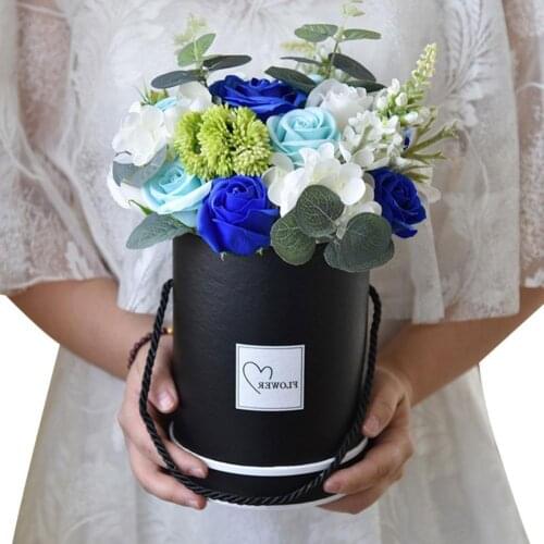 Valentines Day Portable Round Small Hug Bucket Rose Flower Box Flower Packaging Box with Hand Gift Mothers Gift Box