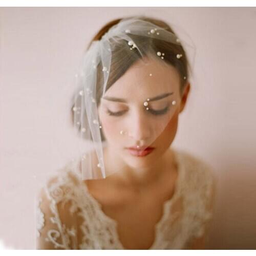 Simple Fascinator Hat for Wedding Women Bridal Hat Pearls Beaded Short Face Veil Party Formal Cocktail Church For Ladies