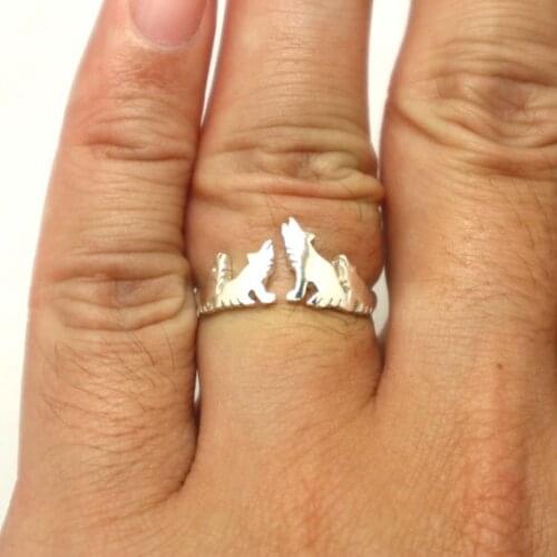 Wolf Ring Spirit Animal Mother&Daughters Howling Wolf Ring Jewelry Gift for Wolf Lovers Girl Women YLQ6397