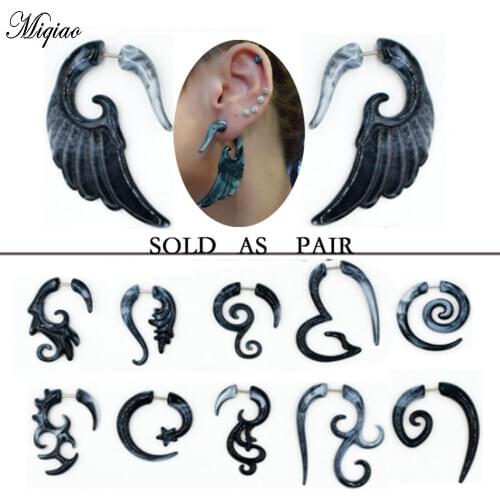 Miqiao 2pcs Acrylic Shaped False Ear Pinna Gray Black Wings Earrings Spiral Stainless Steel Perforated Earrings Hot Sale