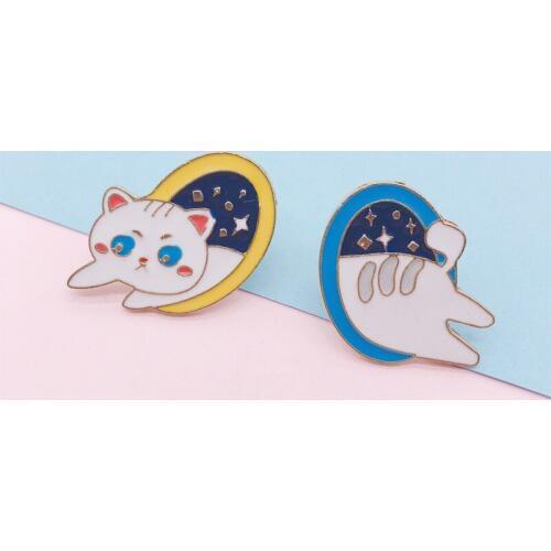 Cartoon Animal Enamel Pins Cute cat through the door of time and space Brooch Button Badge Bag Clothes For Kids Friends Trinket