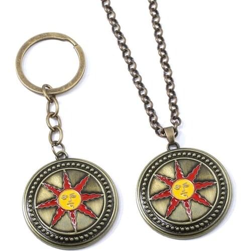 New Game Dark Souls 3 Solaire Of Astora Sun Badge Keychains Abyss Walker Artorias Sword Shield Keyring Men Cosplay Jewelry