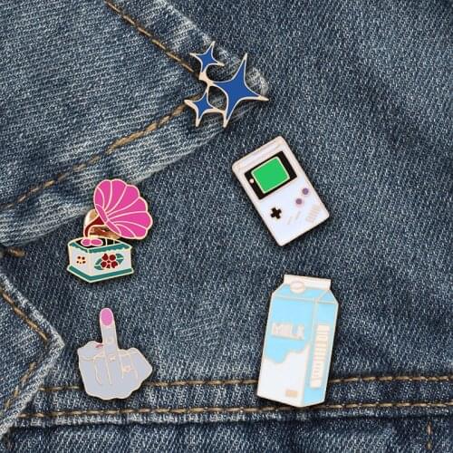 Vintage Pink Phonograph Tai Chi Enamel Pins Milk Star OMG Brooch for Women Jackets Lapel Button Badge Pin Fashion Jewelry Gift