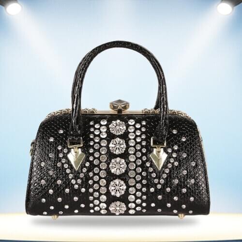 Women Brand Famous Handbag Bags Designer Crossbody Bags Diamond Messenger Bag Ladies Shoulder Bag Crystal PU Leather Totes Bolsa