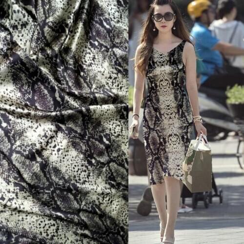 Japonais Super 19mm High-end Computer Digital printed Heavy Stretchy Natural Silk Fabric quilt serpentine fabrics Woven telas