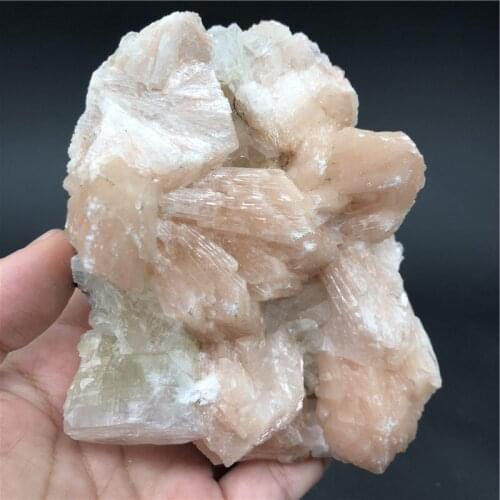 Natural crystal fish-eye mineral specimens are arranged specimen home decorative stone collection and appreciation