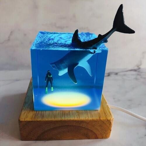 LED Night Light Shark Diver Decoration Novelty Gift for Children Bedroom Baby Room Decor USB Bedside Night Lamp JA55