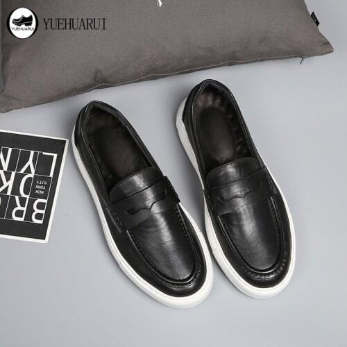 YUEHUARUI Men Casual Shoes 2021 Fashion Summer Loafers Men Comfy and Breathable Cow Leather Slip-On Walking Shoes