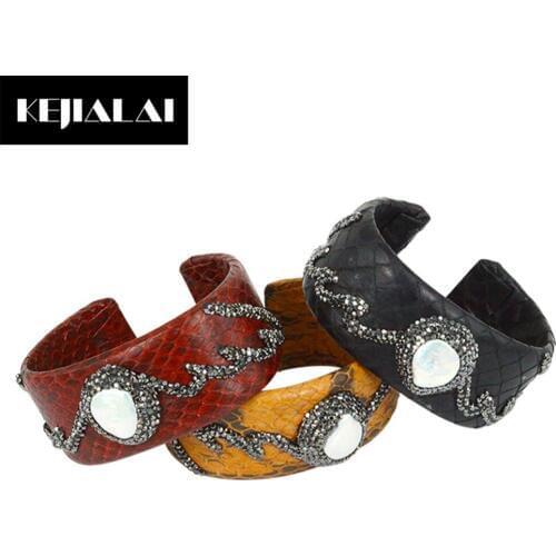 High Quality Snakeskin Python Leather Bangles & Bracelets for Women Men Freshwater Pearl Shell Charm Cuff Paved Rhinestone Gift