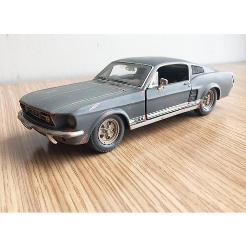 Collectible 1:24 Die-Cast Car Modles Alloy Auto Mobile Vehicle Vintage Sports Car mkd3 1967 Ford Mustang GT Toys for Children