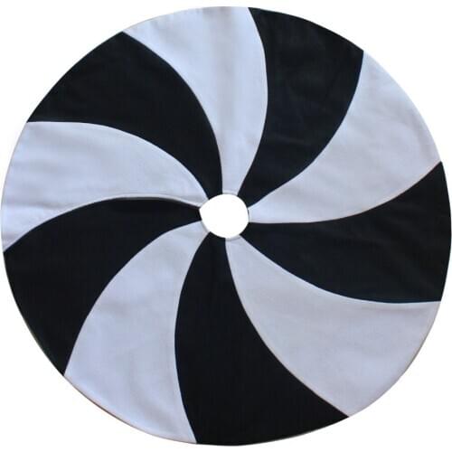 EXTRA LARGE 36"/50" Patchwork White and Black Lollipop Design Christmas Tree Skirt Fashionable Skirt Home Decoration