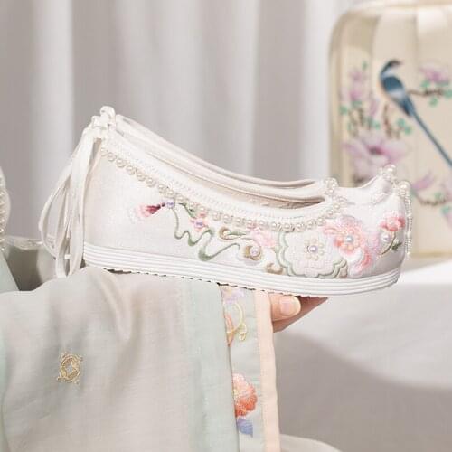 Girls Shoes Original Pearl Antique Ancient Costume Heightening Upturned Embroidered Shoes Childrens Bow Shoes Made Summer