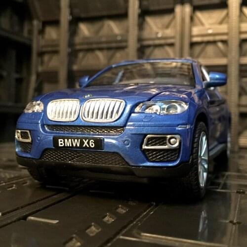 1/32 High simulation BMW X6 SUV model car metal toy alloy material with light and sound for children birthday present Collection