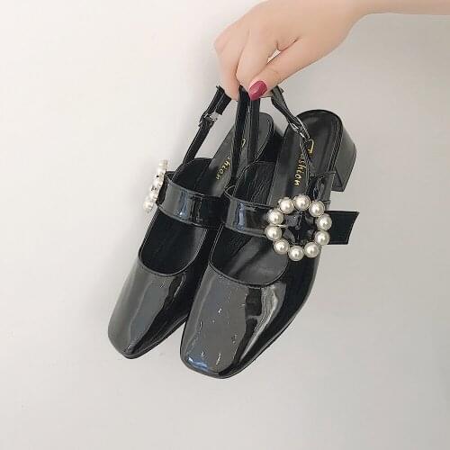 2021 summer new ladies sandals trend hot sale Japan cute Mary Jane Baotou pearl belt buckle mid heel sandals large size 35-40