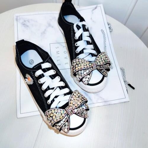Worn-out low-cut mesh canvas shoes womens spring and autumn 2021 graffiti soft bottom diamond bow