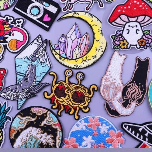 Moon Crystal Embroidery Patches On Clothes Frog Pastafarianism Patch Stripes For Jackets Hippie Iron On Patches Wave Badge Patch
