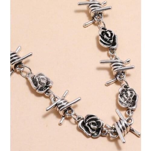 Harajuku Thorns Rose Pendant Necklace For Women Metal Fashion Vintage Belly Black Charm Flower Choker Necklace Jewelry New Gifts