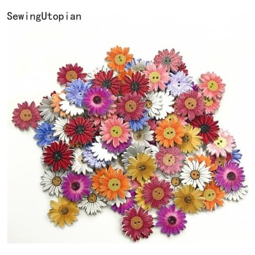 100PCS Wooden Flower Buttons for Clothing Needlework Scrapbooking Wood Decorative Crafts Diy Accessories 25mm Wooden Button